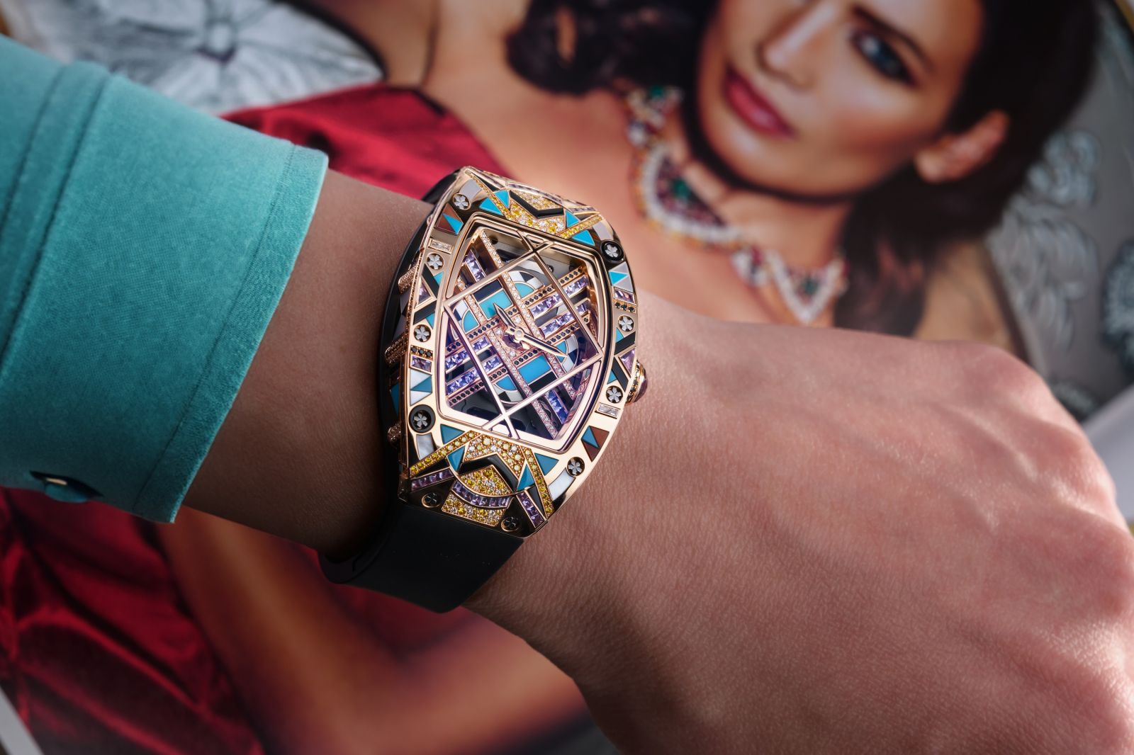 TA LUXURY WATCH